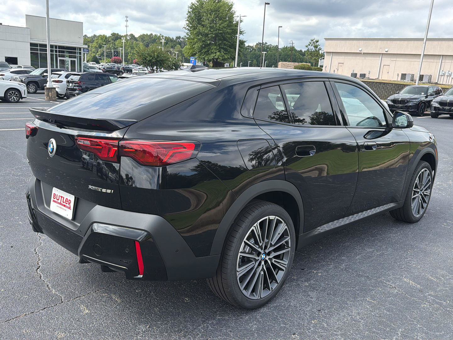 New 2026 BMW X2 xDrive28i w/ Technology Package AWD/4WD image 5