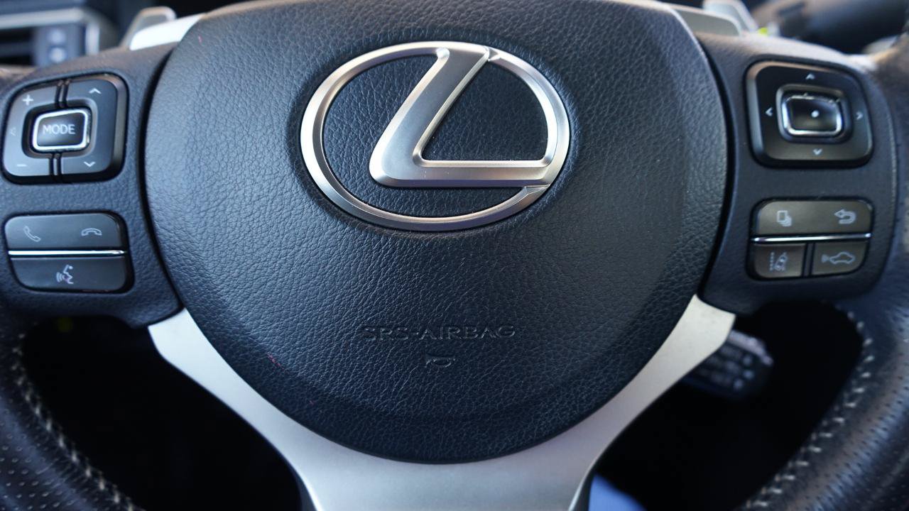 Used 2018 Lexus IS 300 F Sport RWD image 21
