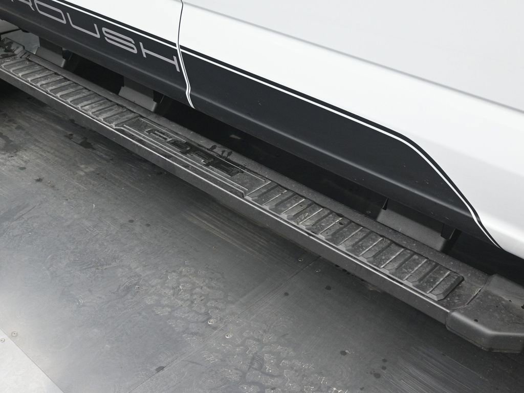 New 2026 Ford F250 Lariat w/ Black Appearance Package image 31