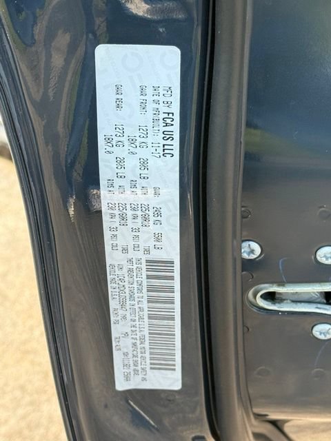 Used 2018 Jeep Cherokee Limited AWD/4WD image 35