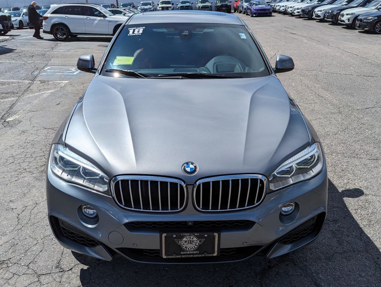 Used 2018 BMW X6 xDrive50i w/ M Sport Package AWD/4WD image 3