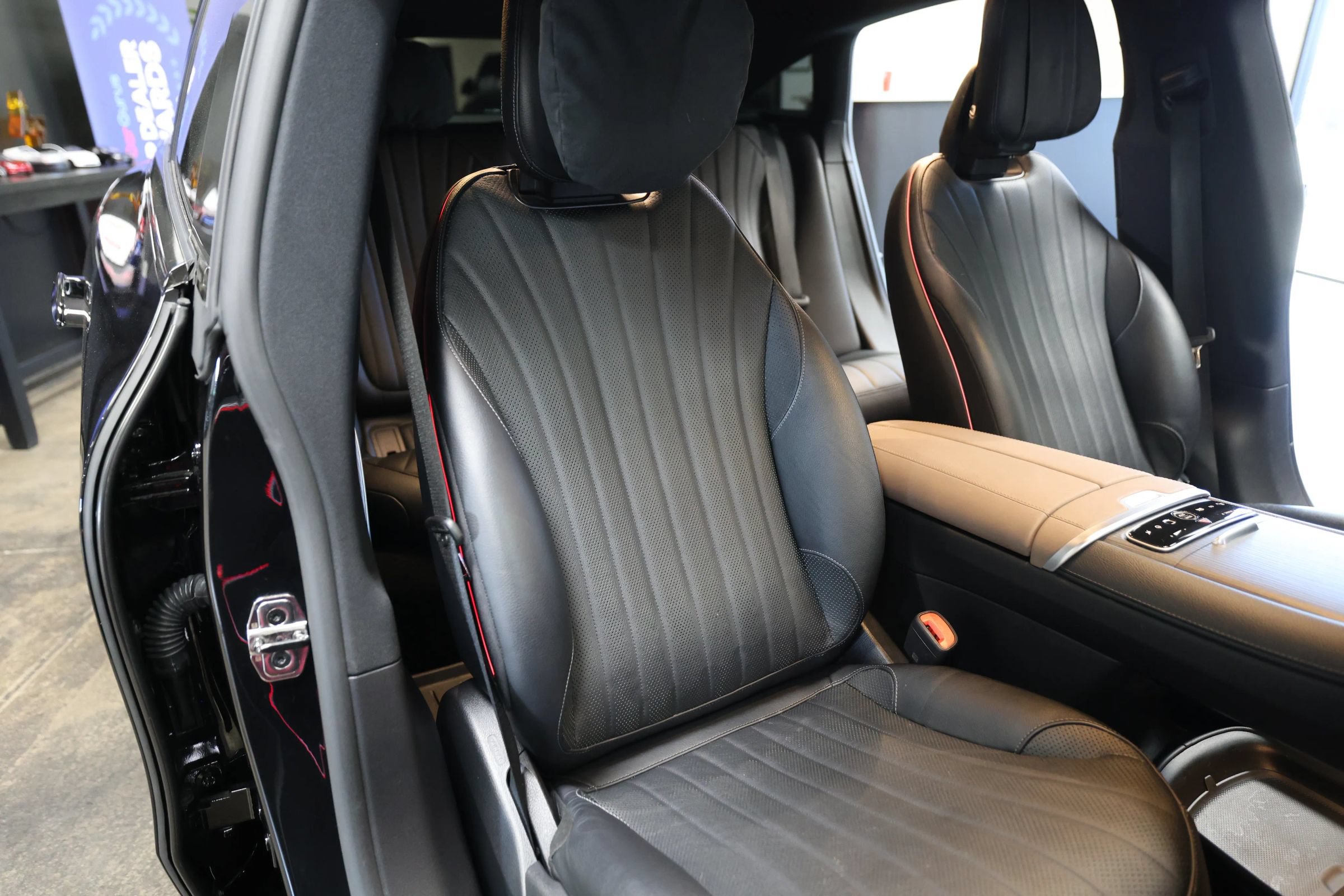 Used 2022 Mercedes-Benz EQS 580 4MATIC Sedan image 47