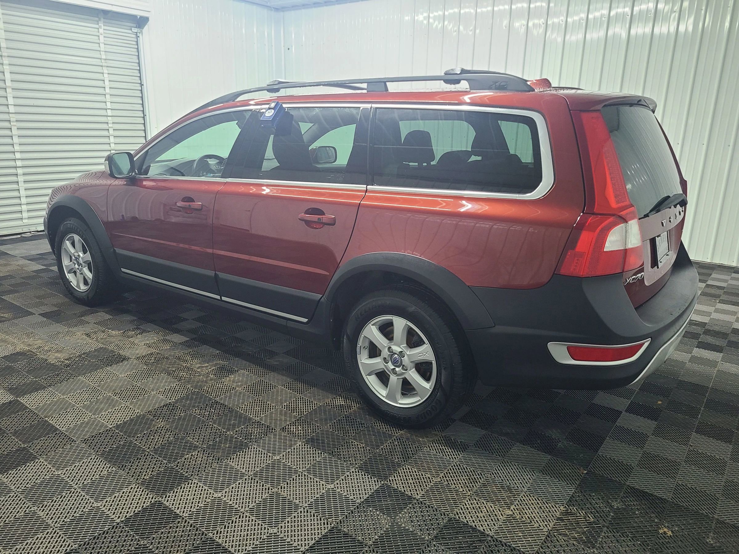 Used 2013 Volvo XC70 3.2 image 9