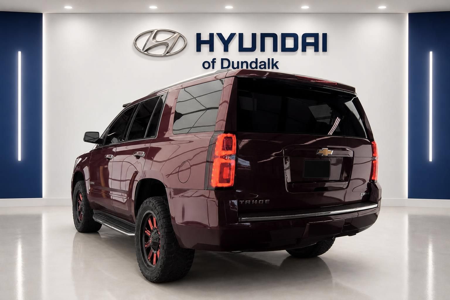 Used 2017 Chevrolet Tahoe Premier RWD image 2