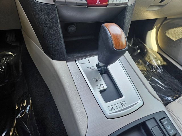 Used 2013 Subaru Outback 3.6R Limited AWD/4WD image 12