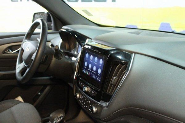 Used 2023 Chevrolet Traverse LT image 12