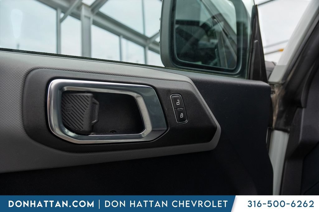 Used 2022 Ford Bronco Black Diamond AWD/4WD image 19