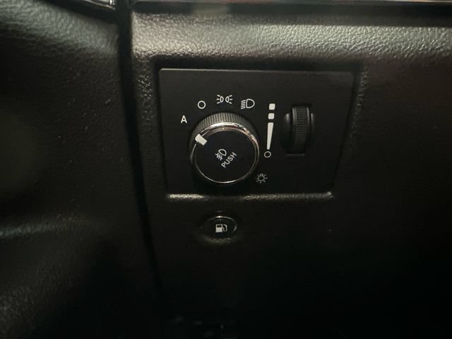 Used 2021 Jeep Grand Cherokee Overland AWD/4WD image 22