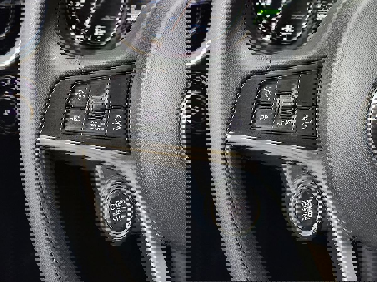 Used 2018 Alfa Romeo Stelvio AWD image 45