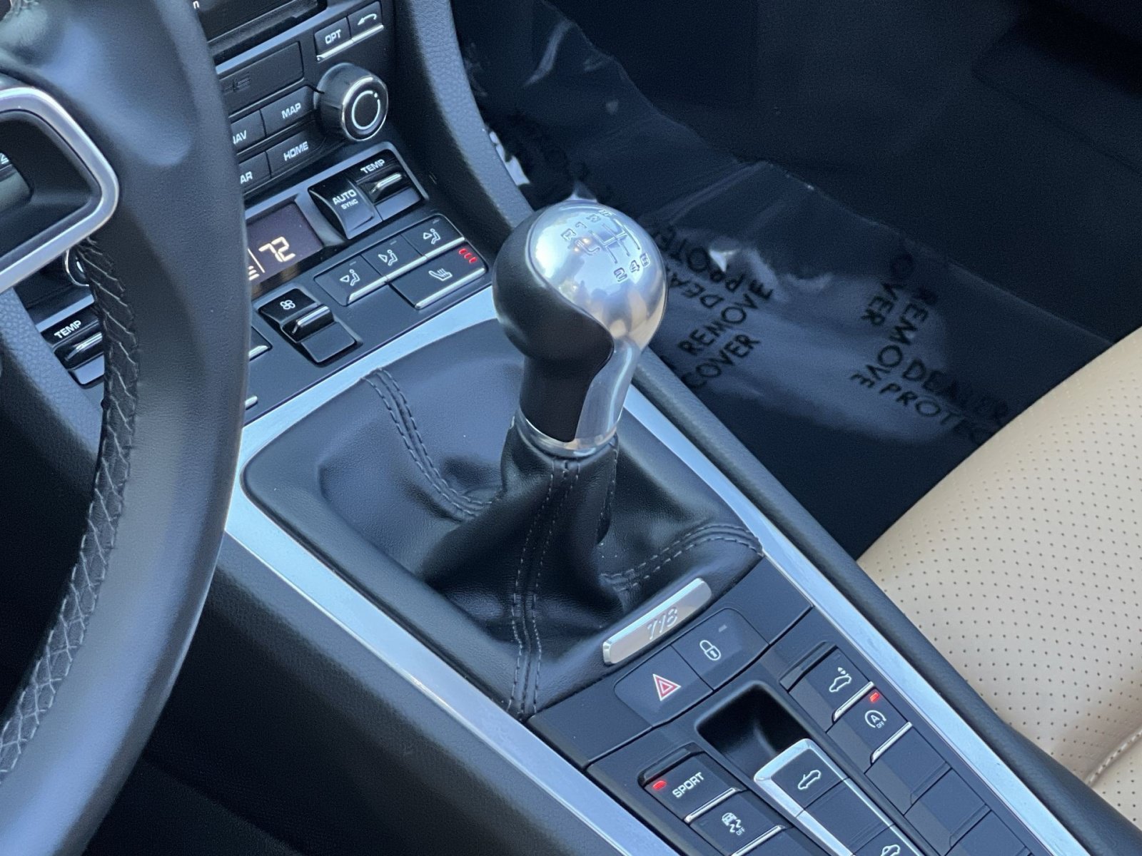 Used 2018 Porsche 718 Boxster RWD image 27