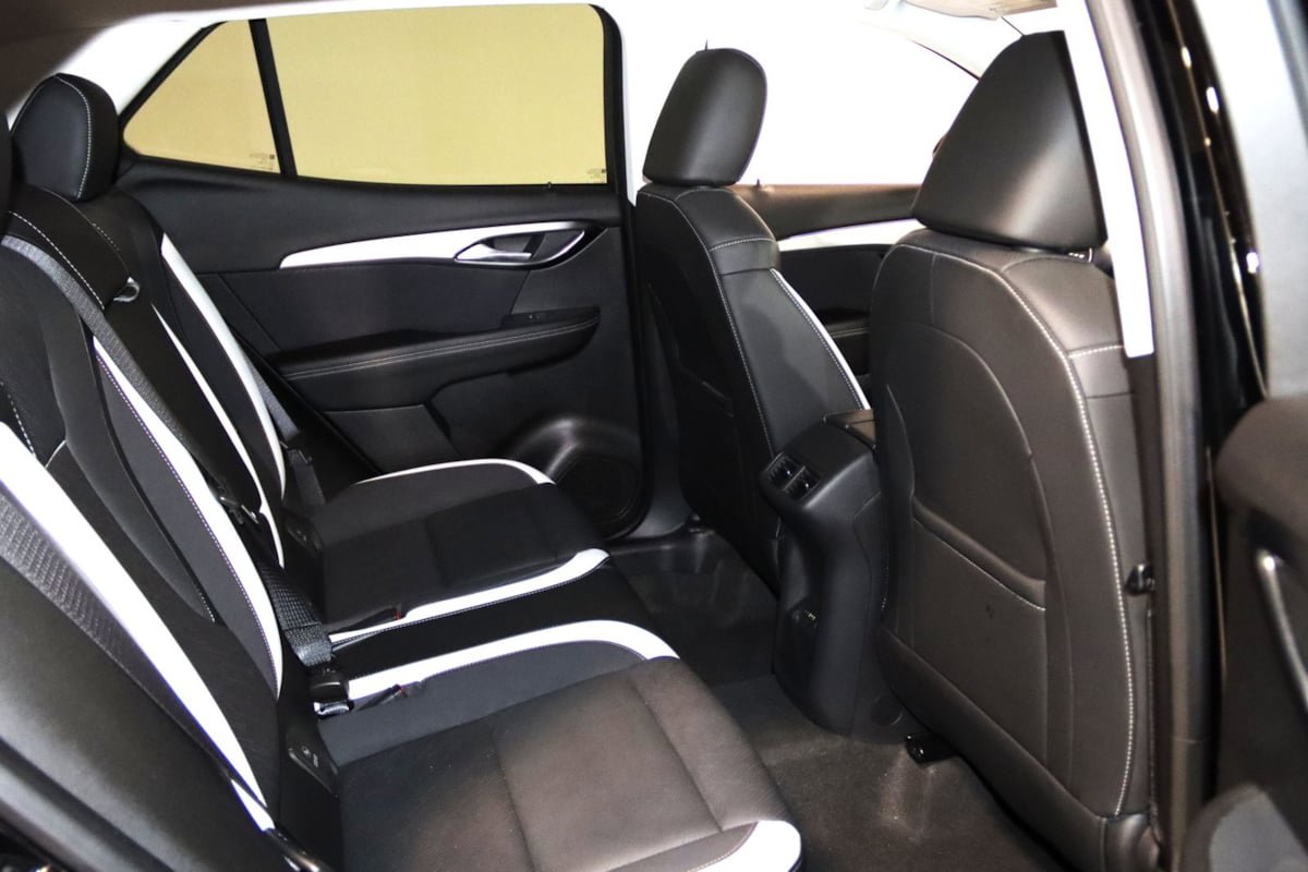 Used 2025 Buick Envision Sport Touring AWD/4WD image 65