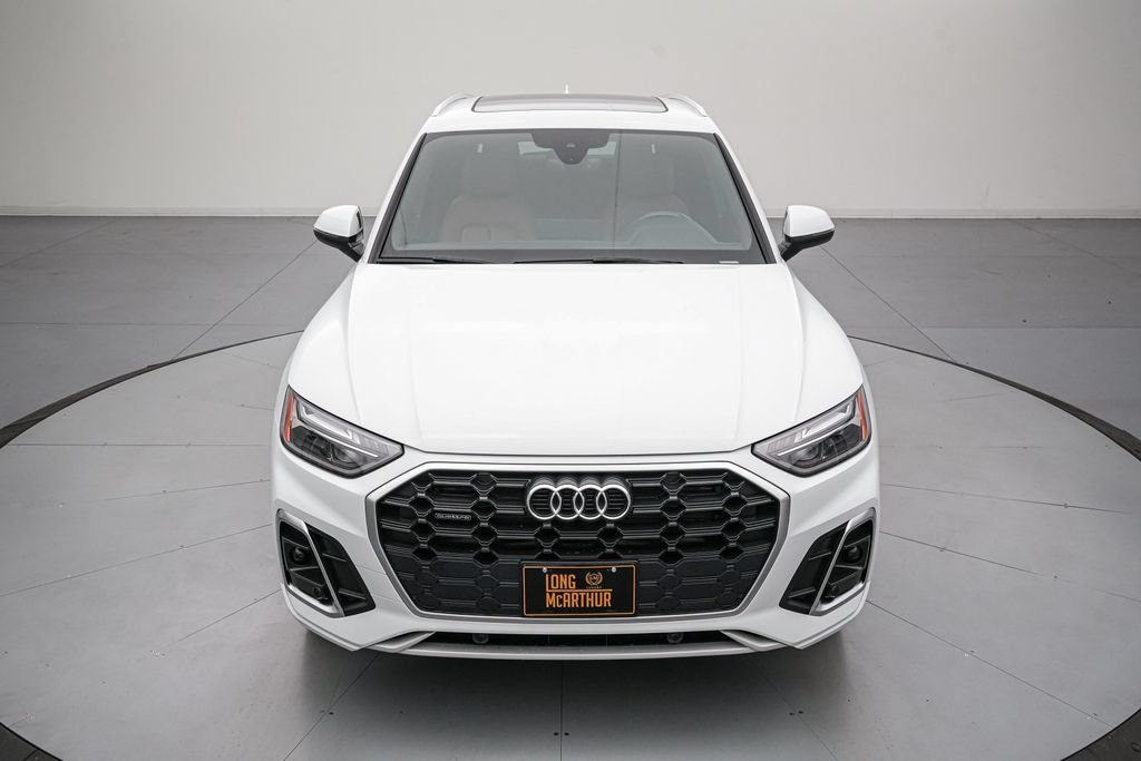 Used 2023 Audi Q5 2.0T Premium w/ Convenience Package AWD/4WD image 9
