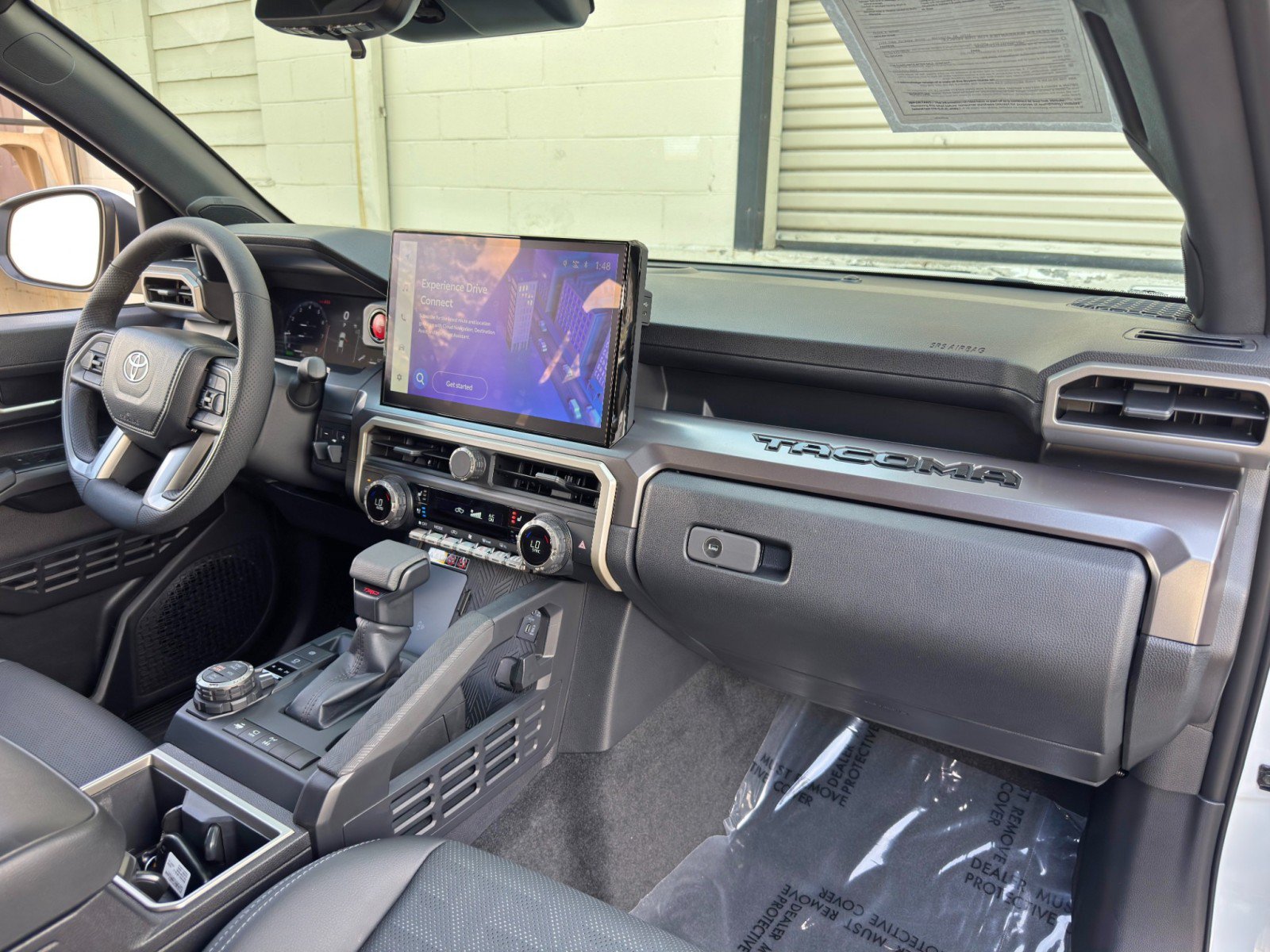 Used 2025 Toyota Tacoma TRD Off-Road w/ TRD Off Road Premium Package AWD/4WD image 15
