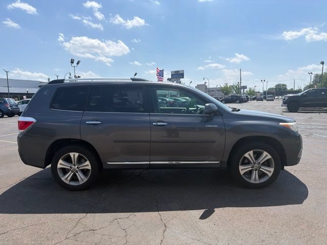 Used 2012 Toyota Highlander Limited w/ Tow Pkg AWD/4WD image 8