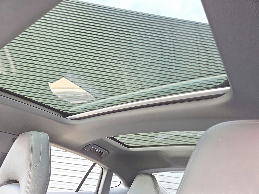 Used 2022 Porsche Panamera 4 image 15