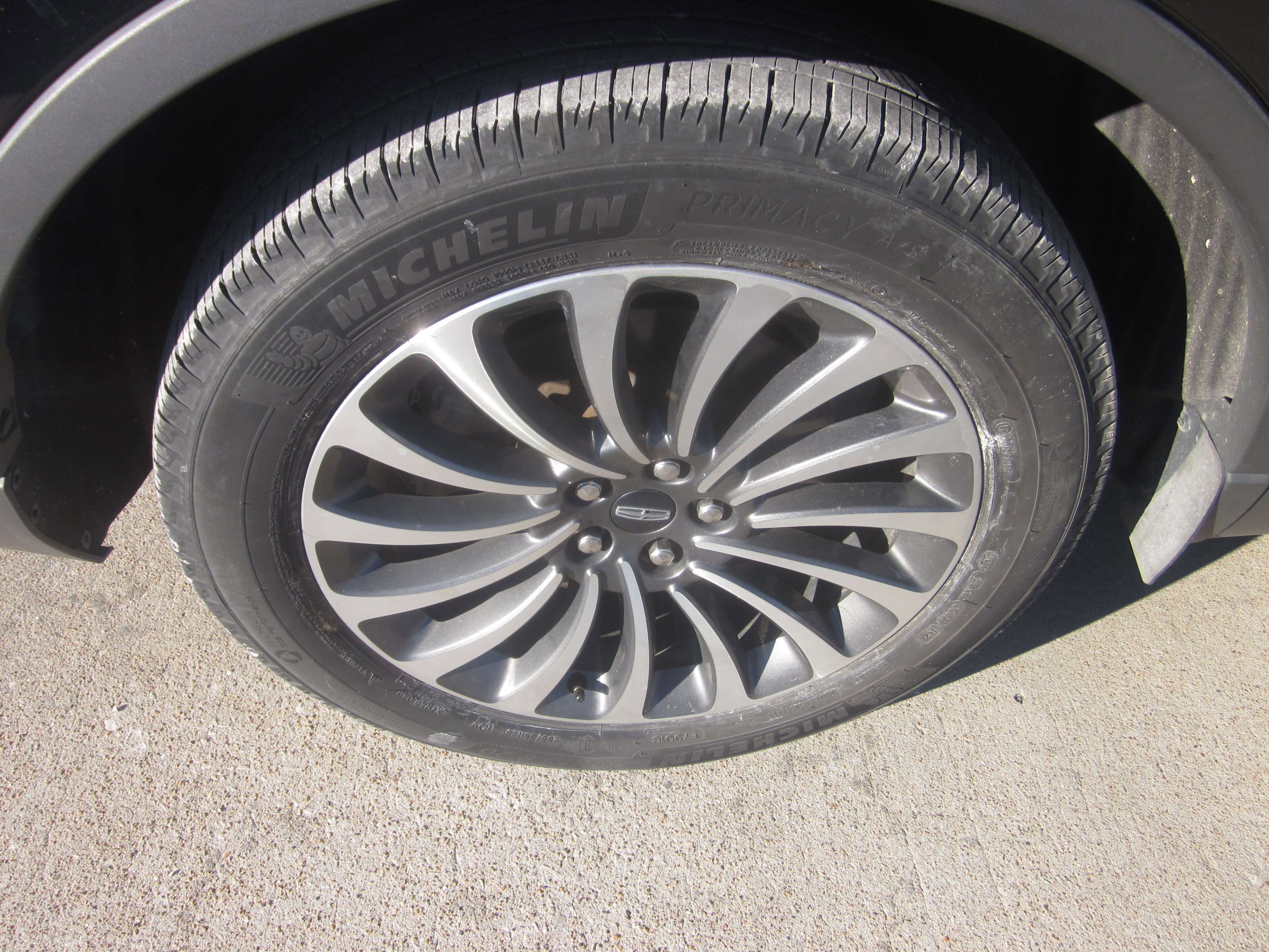 Used 2020 Lincoln Aviator Reserve w/ Elements Package Plus image 7