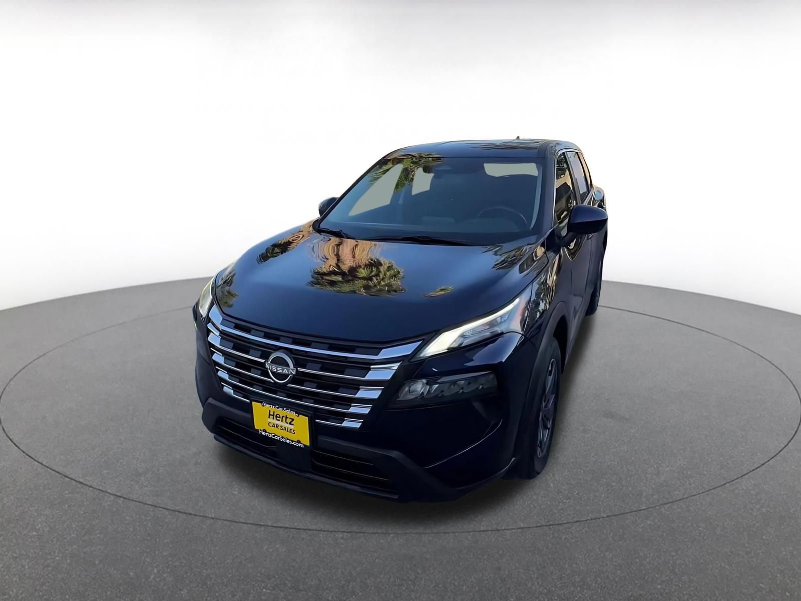 Used 2025 Nissan Rogue SV FWD image 7