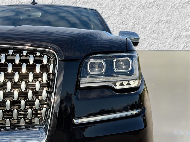 Used 2024 Lincoln Navigator Black Label image 9