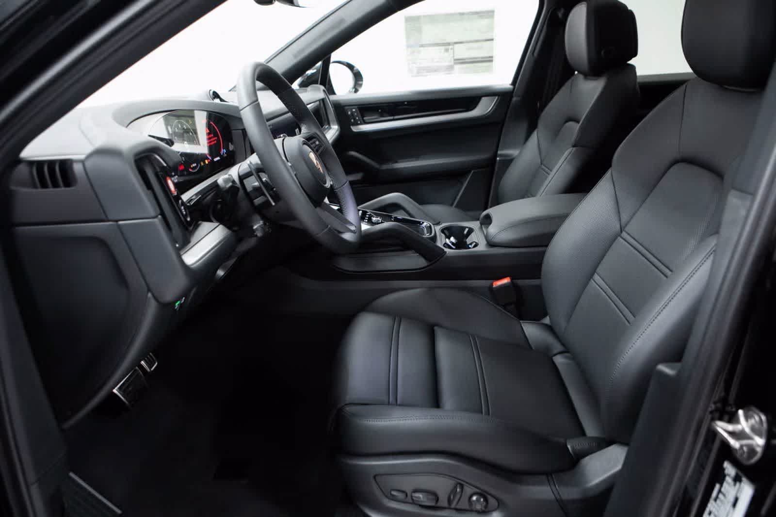 Certified 2026 Porsche Cayenne S AWD/4WD image 14