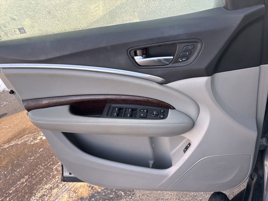 Used 2017 Acura MDX FWD w/ Technology Package image 9