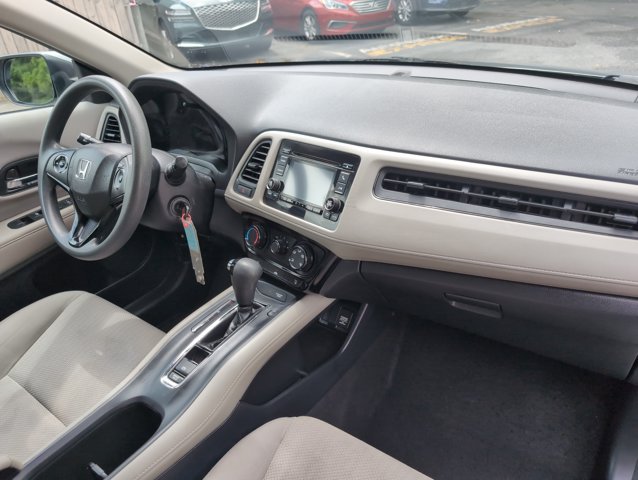 Used 2017 Honda HR-V LX image 23