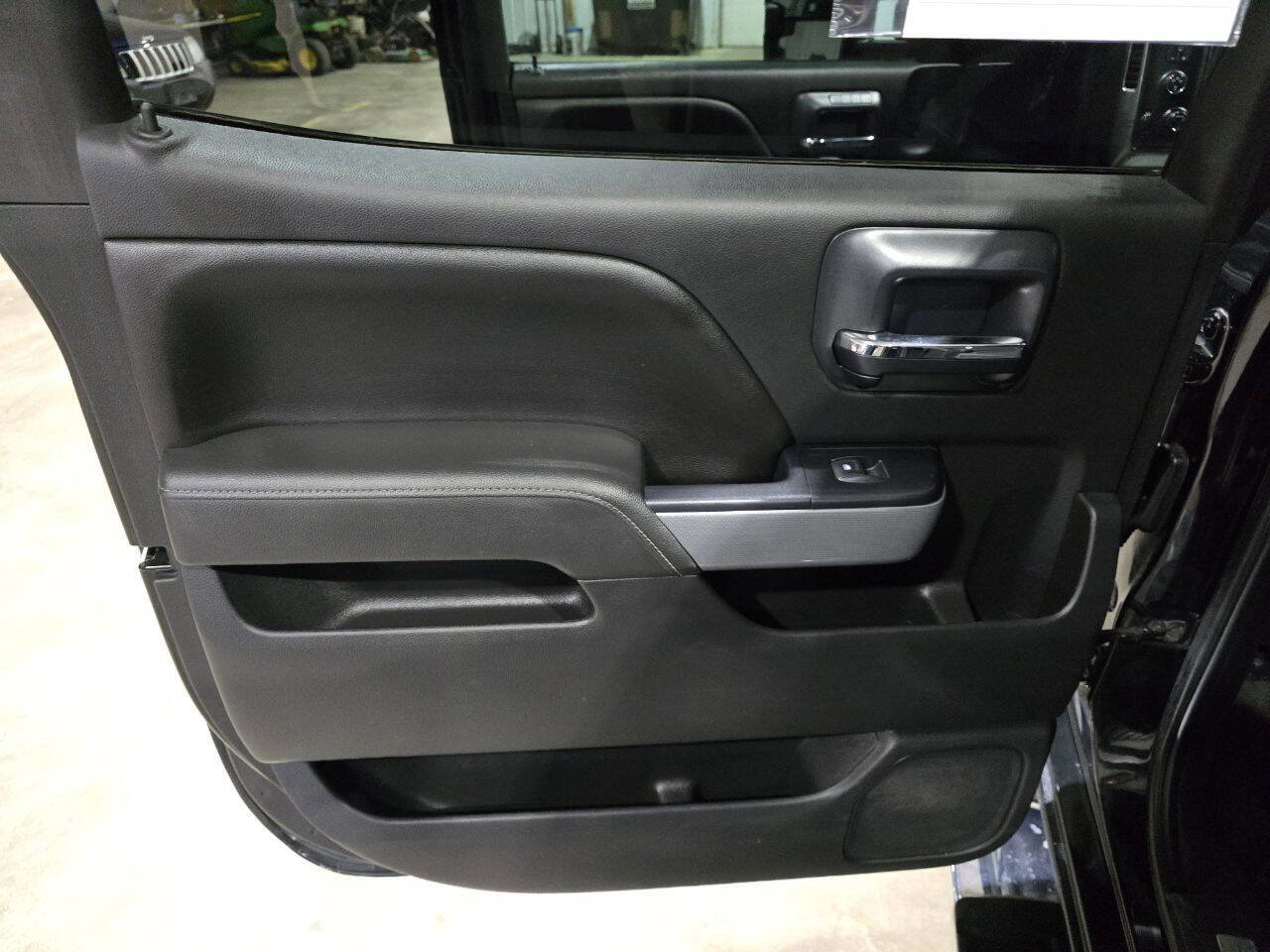 Used 2015 Chevrolet Silverado 2500 LTZ w/ Duramax Plus Package image 33