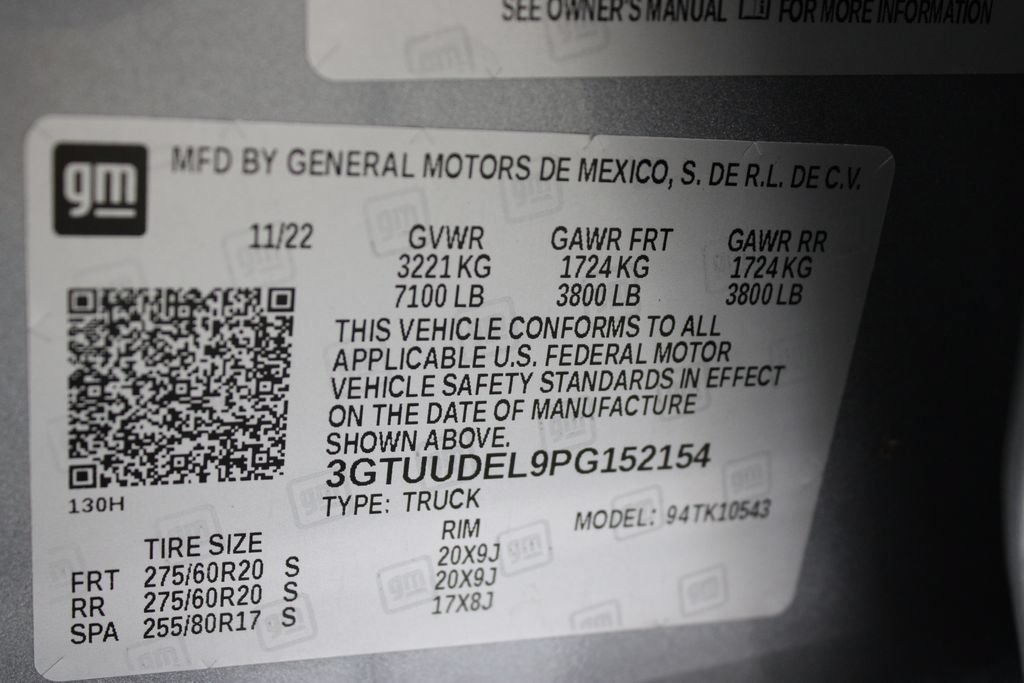 Used 2023 GMC Sierra 1500 SLT w/ SLT Premium Plus Package AWD/4WD image 31