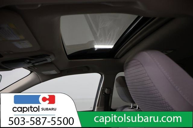 Used 2023 Subaru Outback Premium image 12