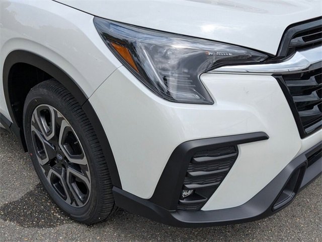 New 2025 Subaru Ascent Limited image 2