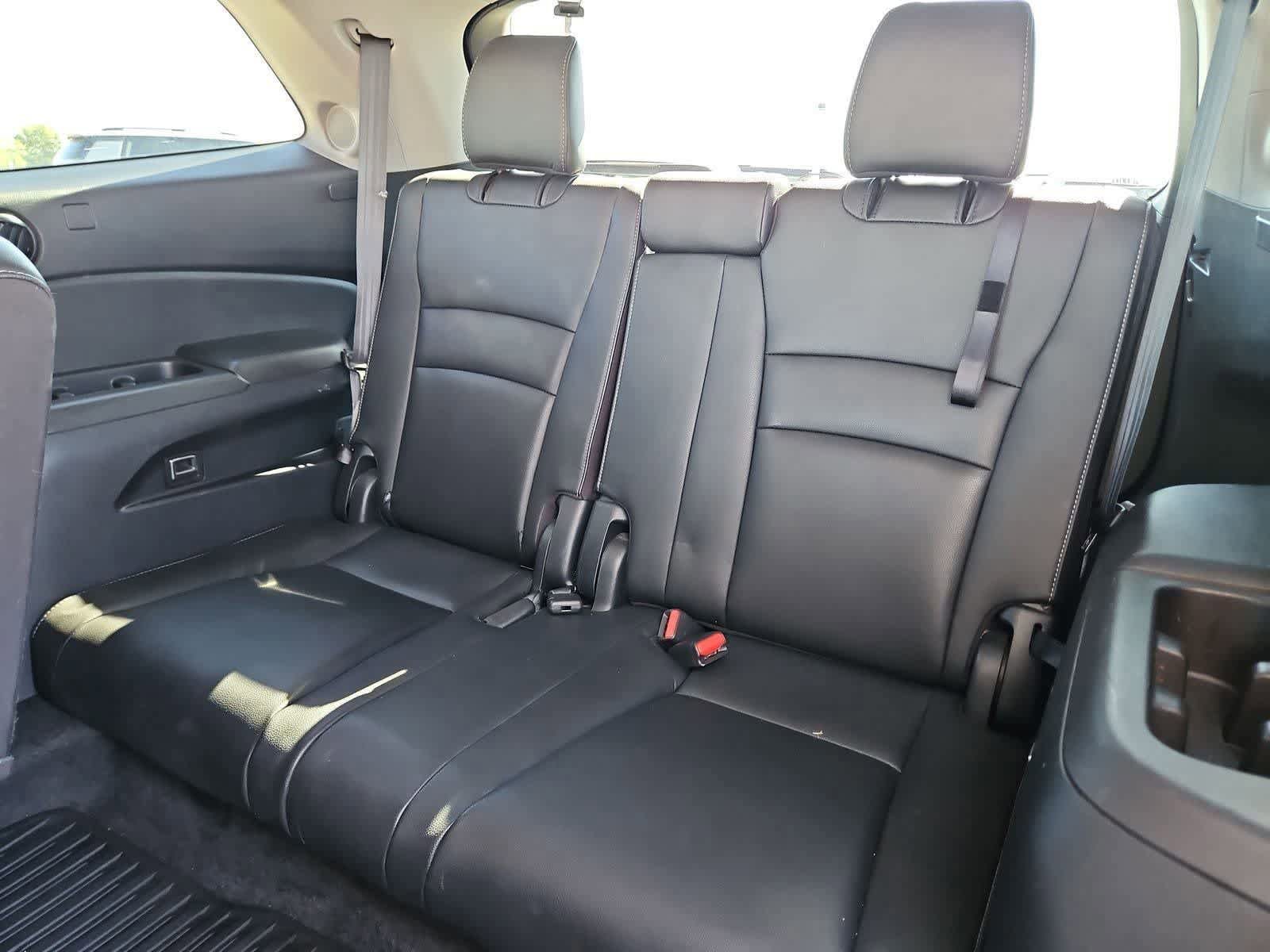 Used 2020 Honda Pilot Touring image 37