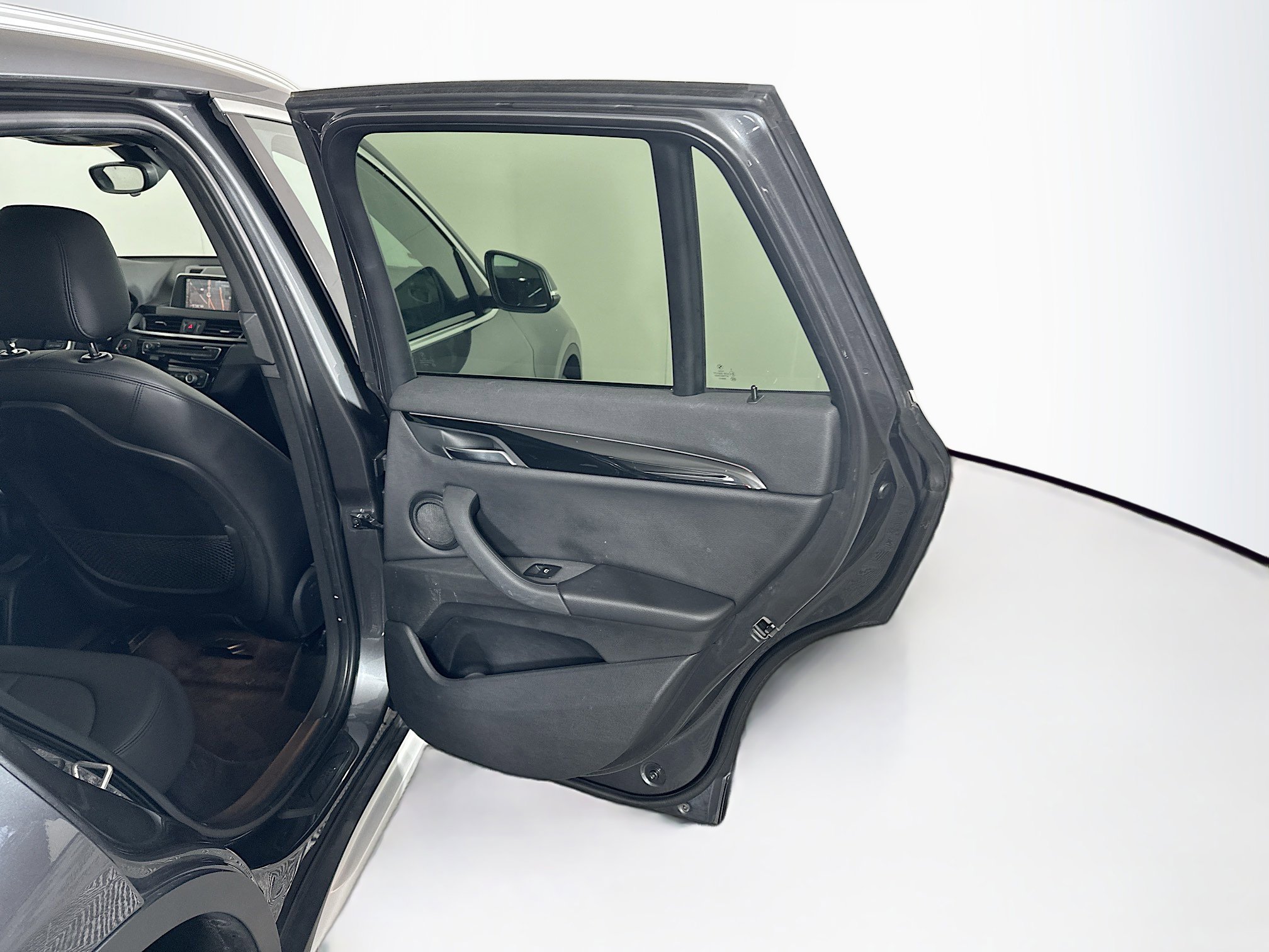 Used 2016 BMW X1 xDrive28i image 31