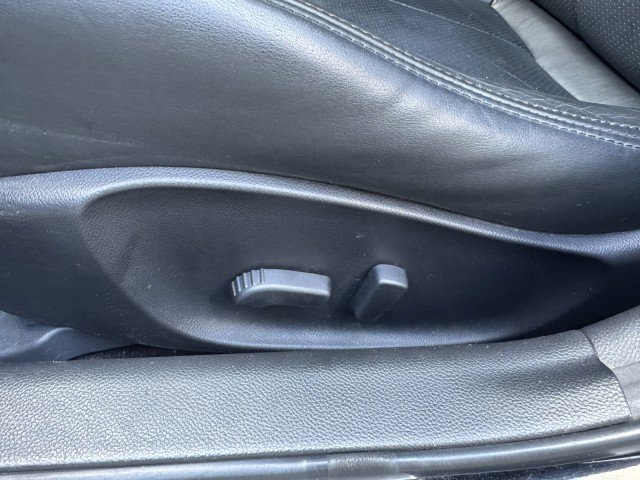 Used 2013 INFINITI G37 x Sedan w/ Premium Pkg AWD/4WD image 8