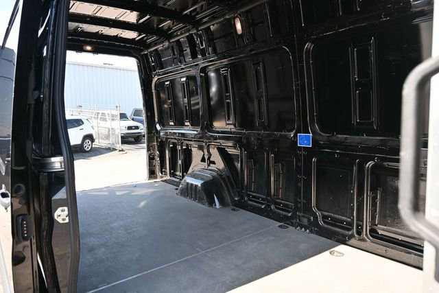 Used 2019 Mercedes-Benz Sprinter 2500 image 28