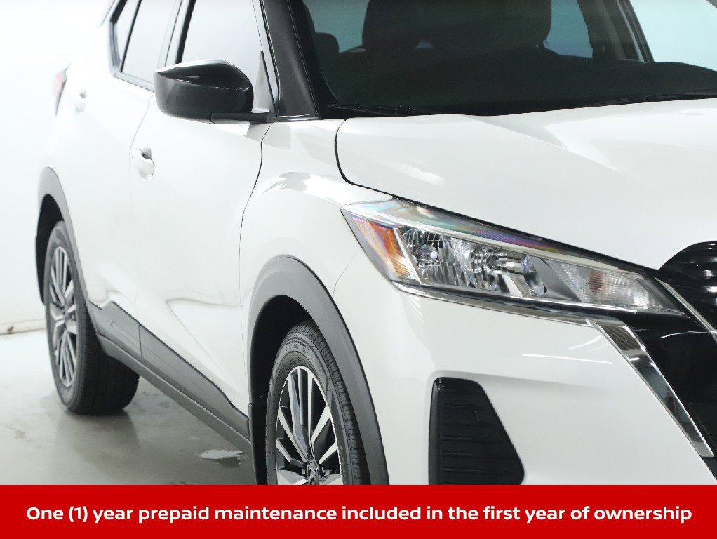 Certified 2023 Nissan Kicks SV FWD image 11