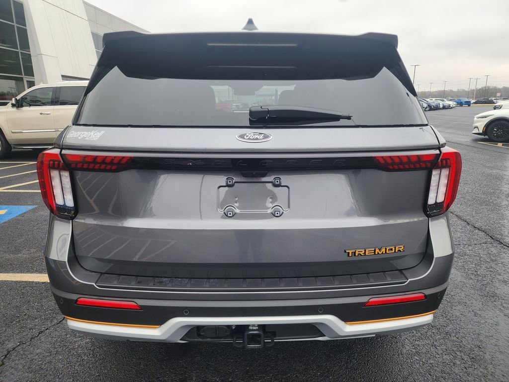 New 2026 Ford Explorer Tremor w/ Tremor Convenience Package image 7