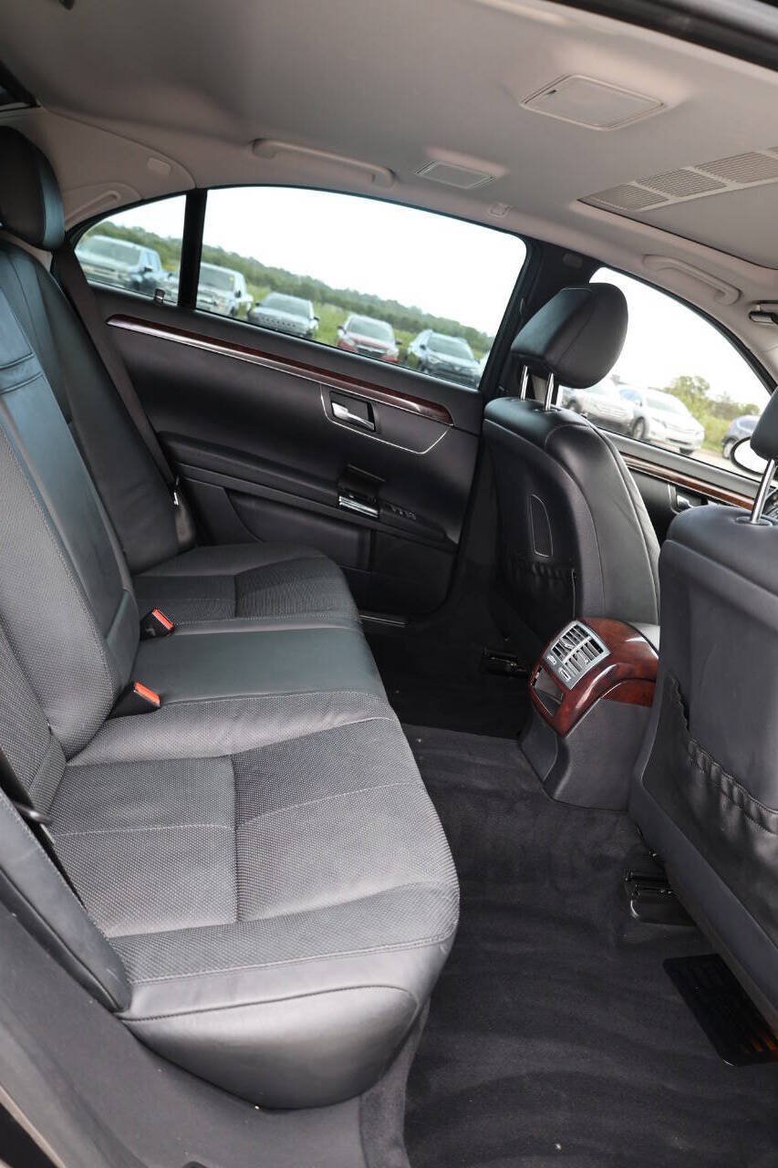 Used 2007 Mercedes-Benz S 550 image 16