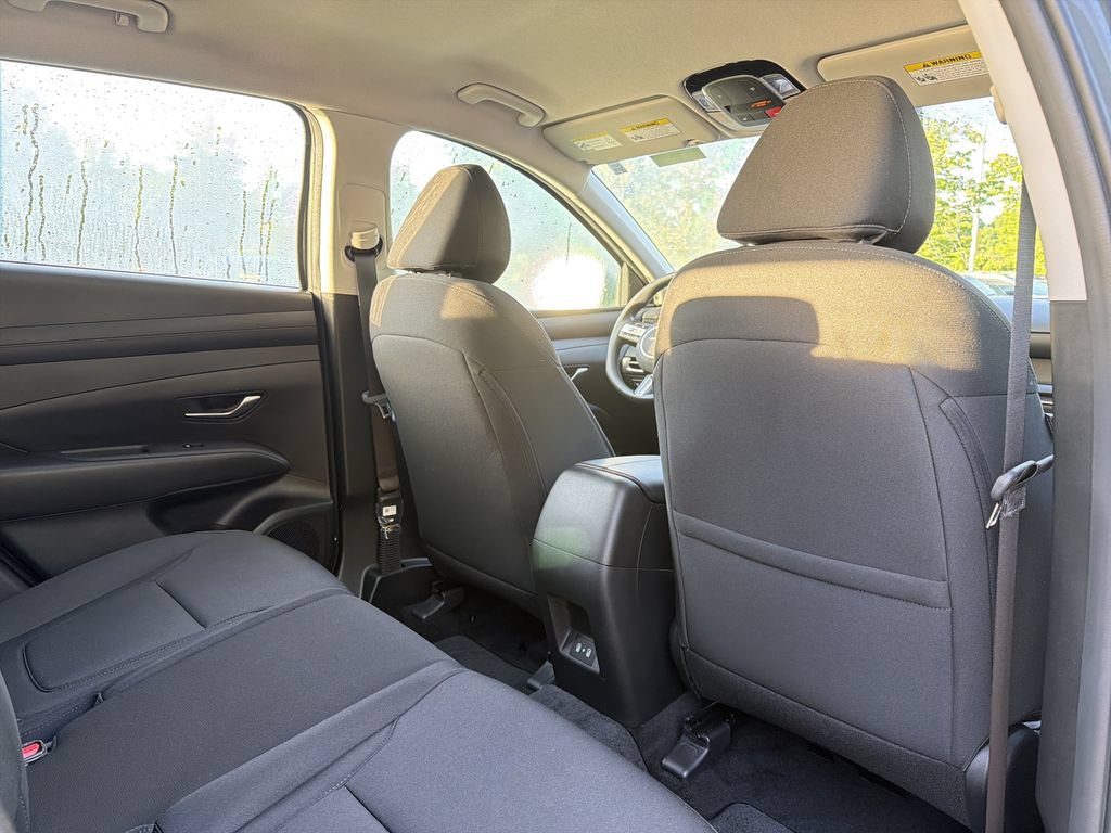 Used 2026 Hyundai Tucson SE FWD image 16