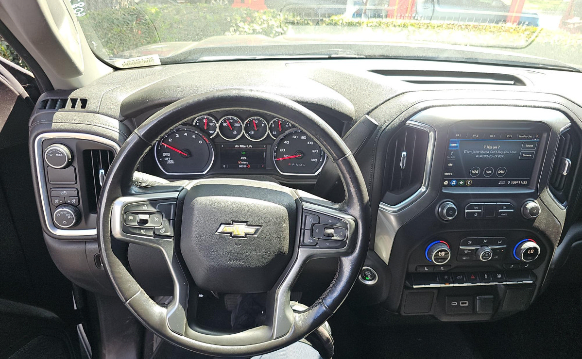 Used 2022 Chevrolet Silverado 1500 LT RWD image 10