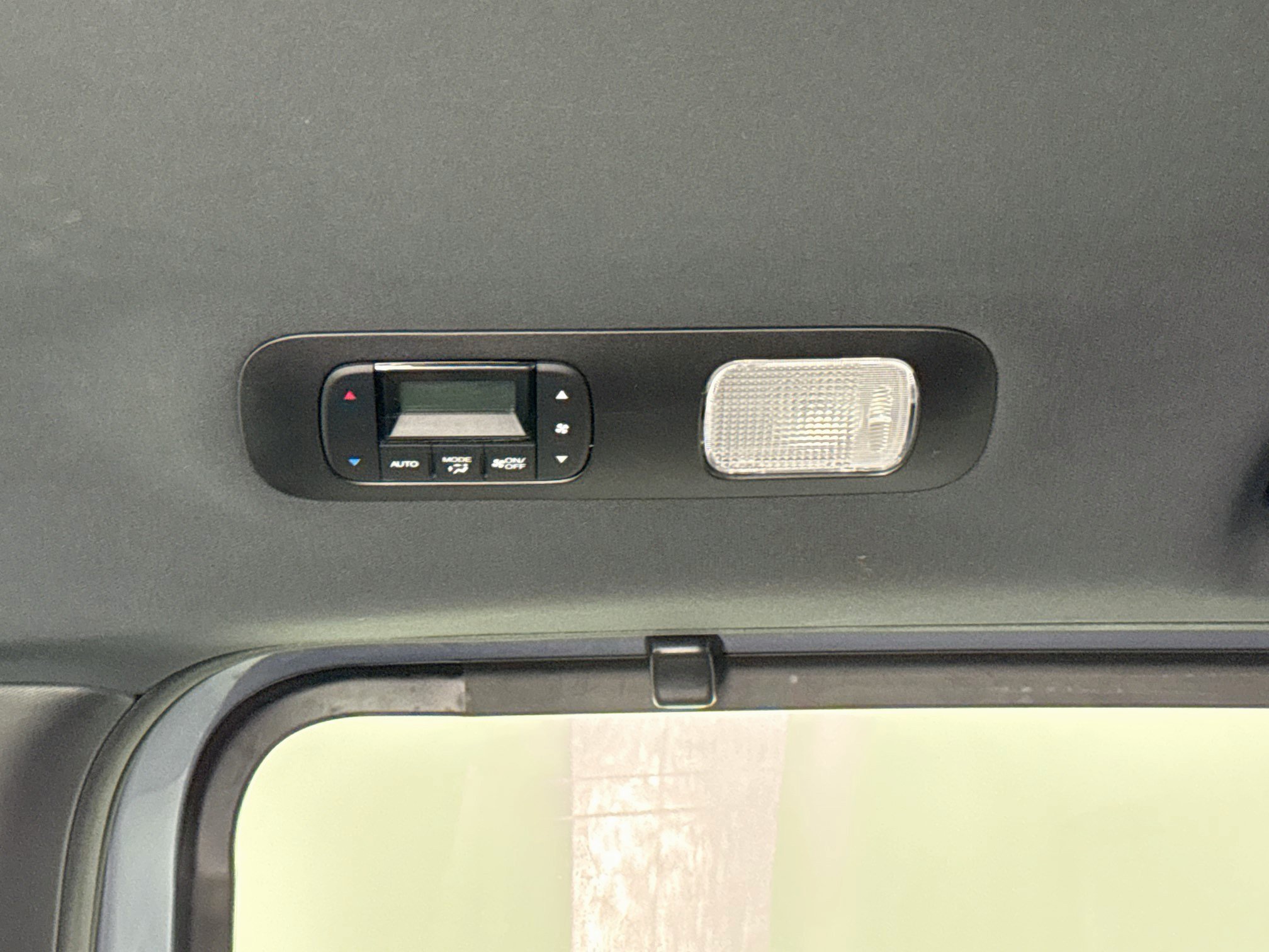 Certified 2024 Honda Odyssey Sport image 25