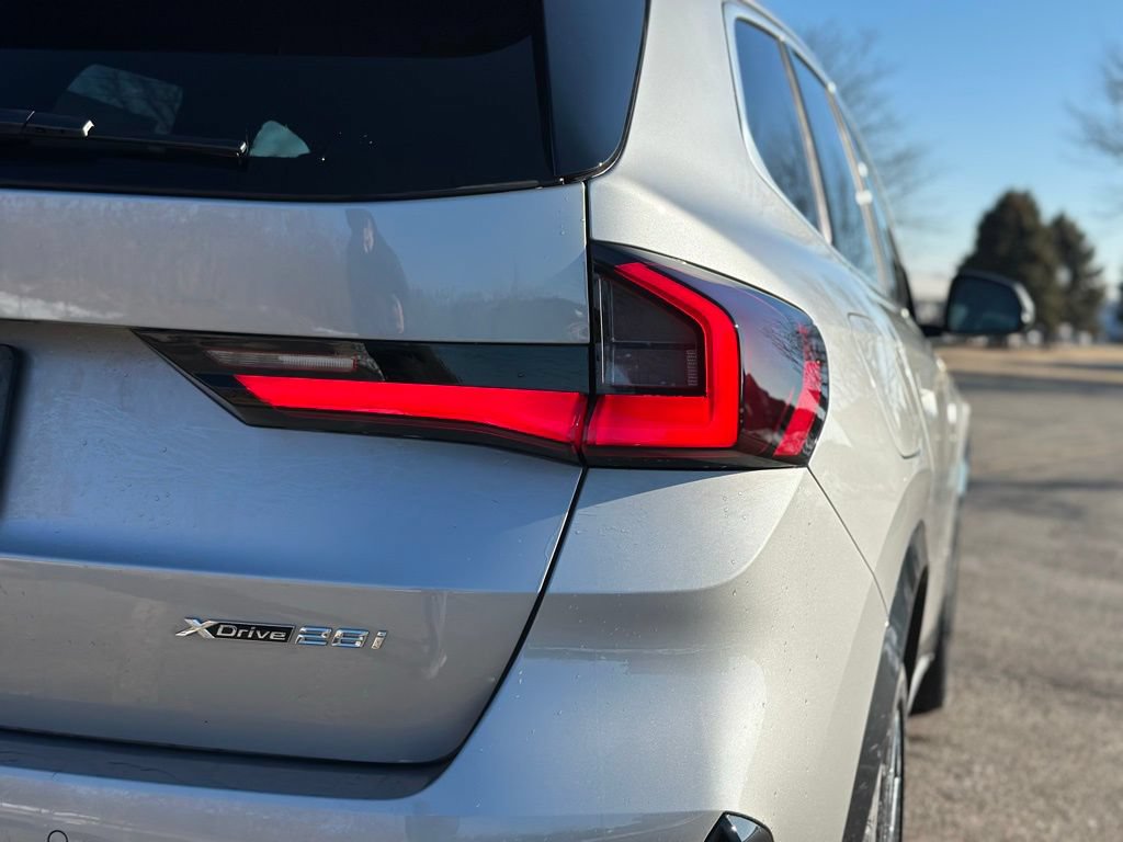 New 2026 BMW X1 xDrive28i w/ Technology Package AWD/4WD image 12