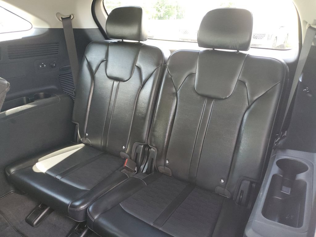 Certified 2024 Kia Sorento S w/ Panoramic Sunroof Package AWD/4WD image 28