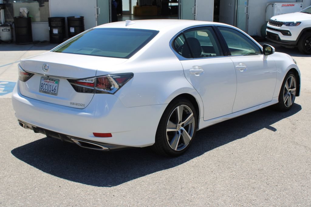 Used 2017 Lexus GS 200t w/ Premium Package RWD image 4