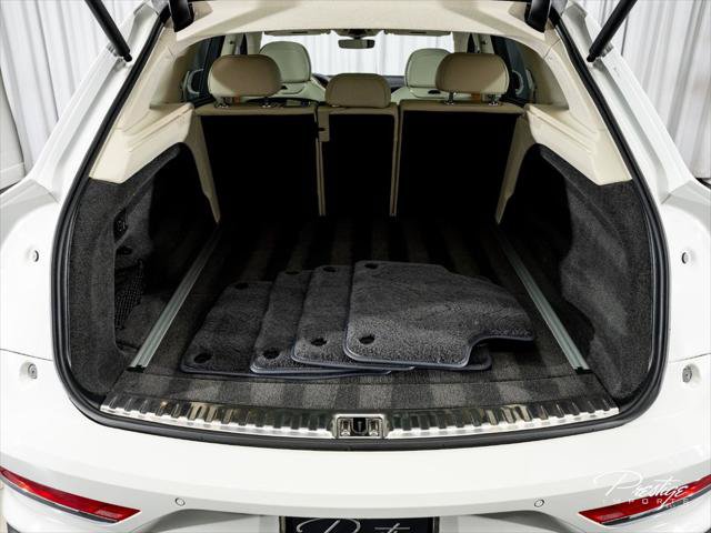 Used 2024 Bentley Bentayga AWD/4WD image 12