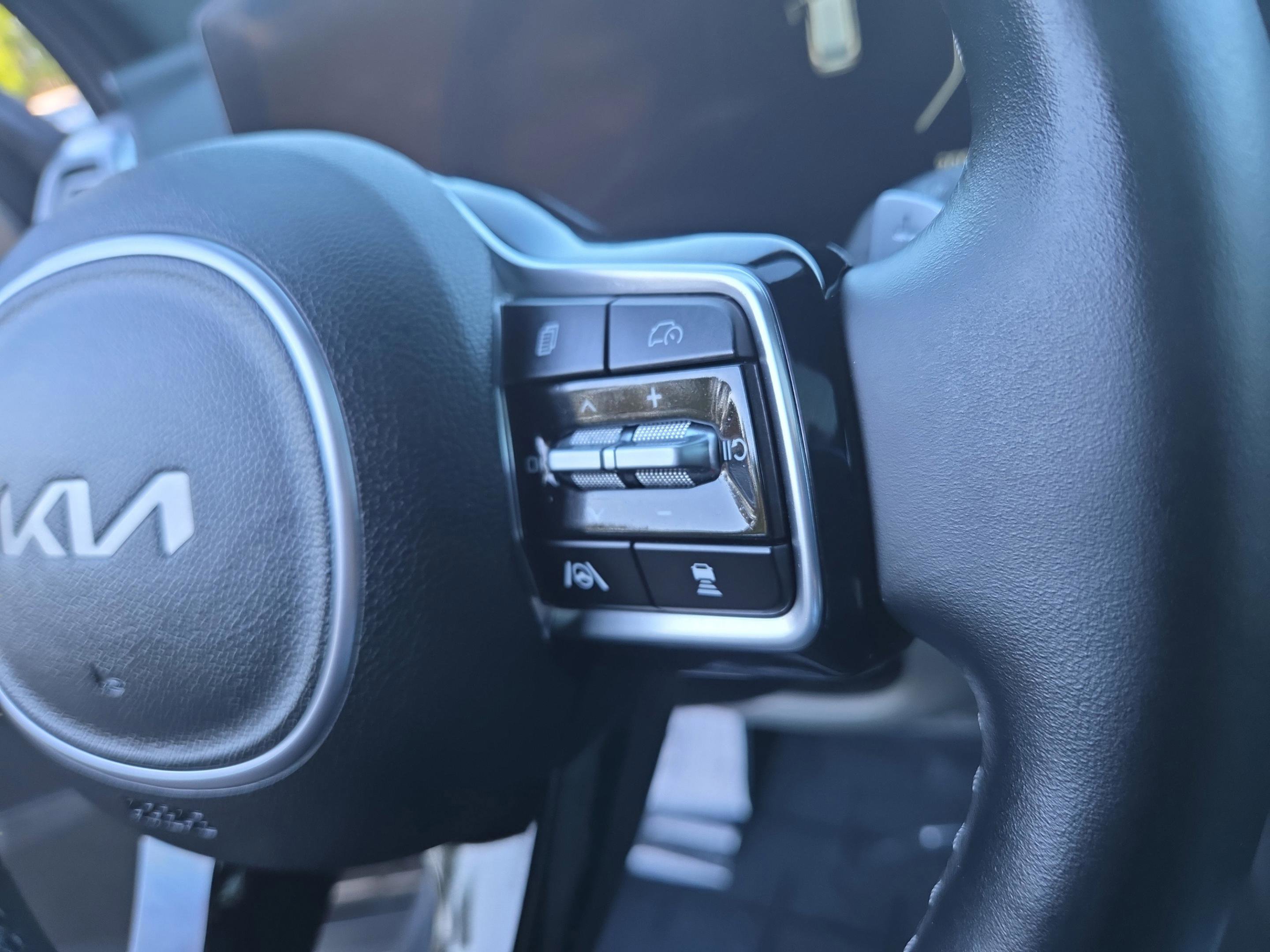 Used 2025 Kia Sorento SX Prestige AWD/4WD image 11
