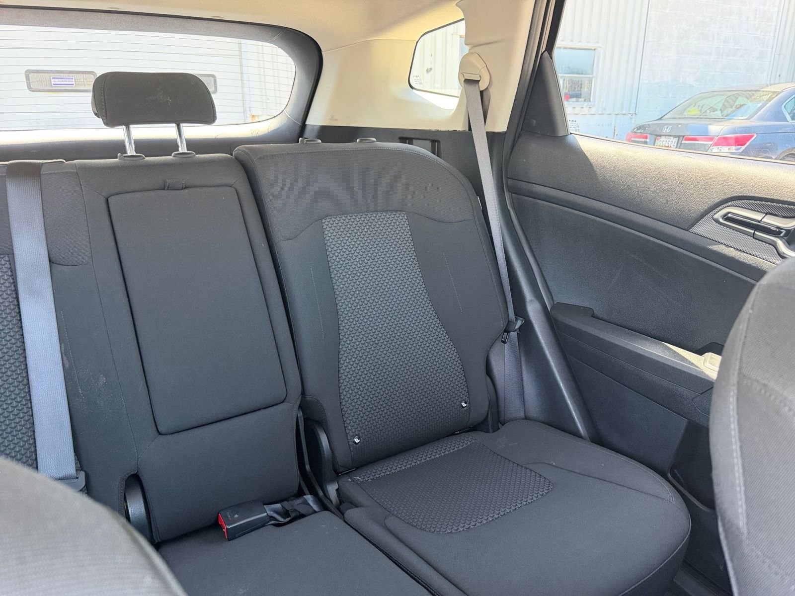 Used 2025 Kia Sportage LX FWD image 34