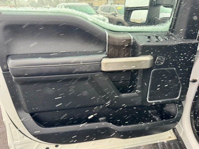 Used 2021 Ford F350 Lariat w/ Tremor Off-Road Package image 25