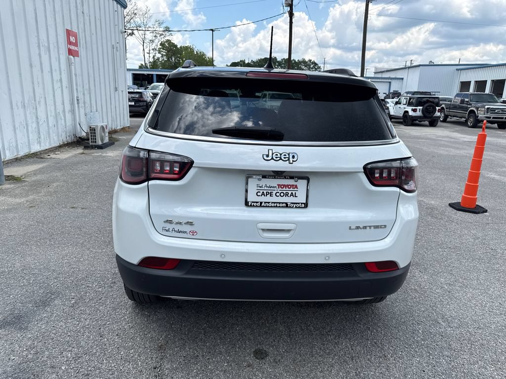 Used 2023 Jeep Compass Limited AWD/4WD image 6