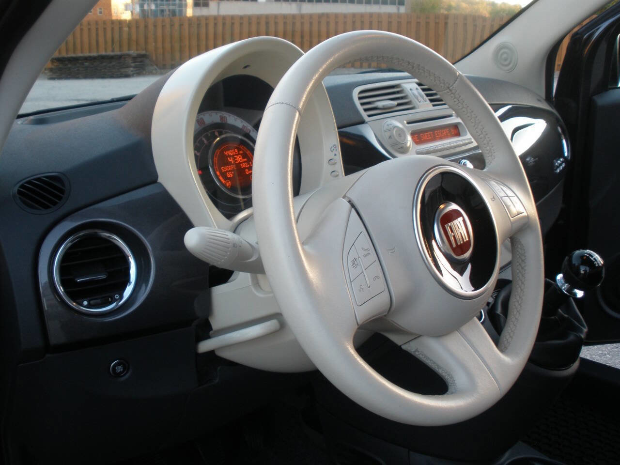 Used 2014 FIAT 500 Pop image 29