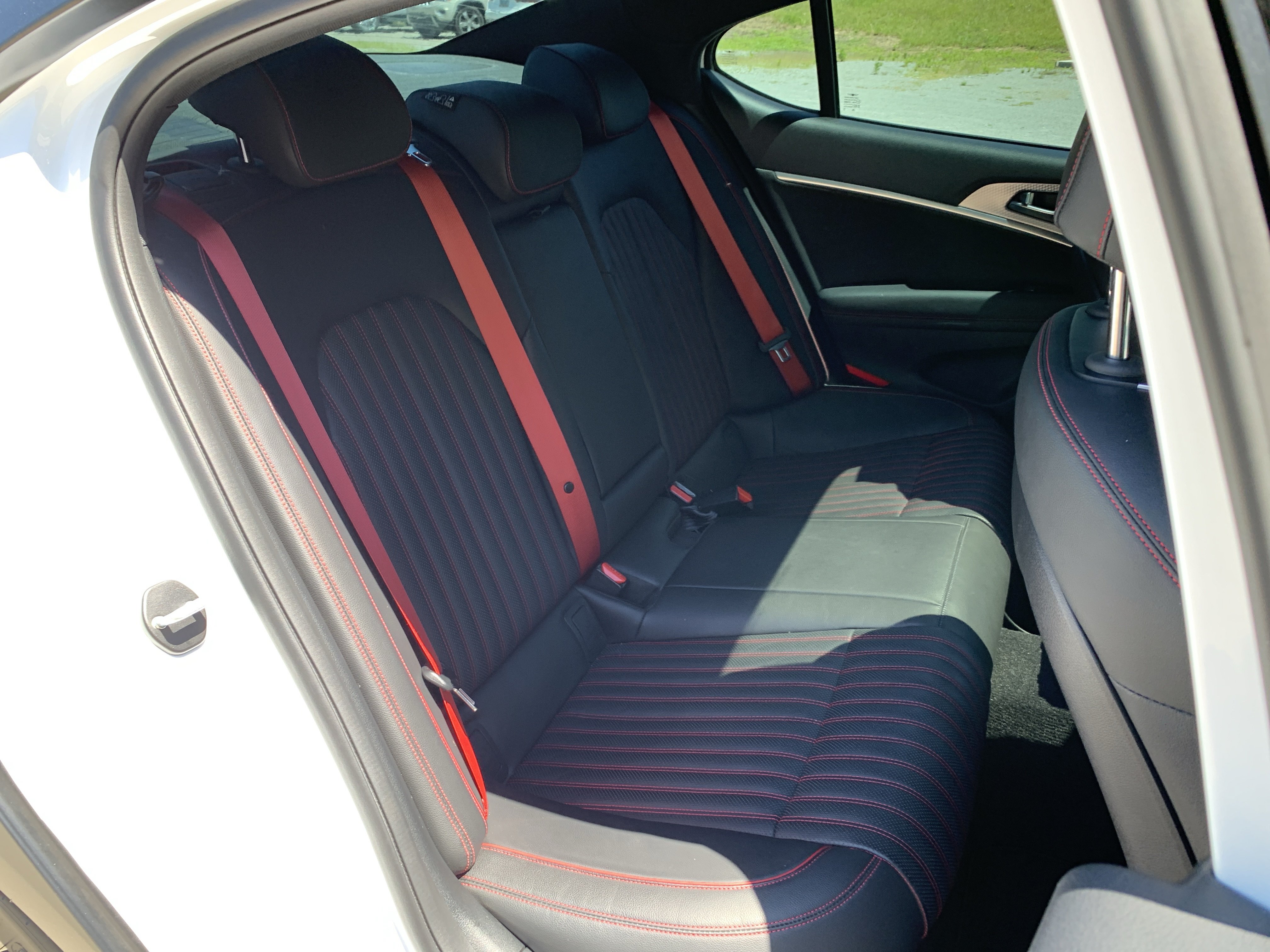 Used 2023 Genesis G70 2.0T w/ Sport Prestige Package RWD image 40