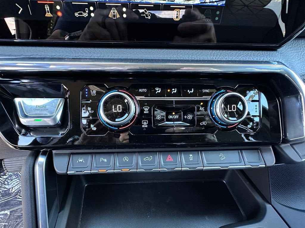 New 2026 GMC Sierra 1500 Denali w/ Denali Reserve Package AWD/4WD image 28
